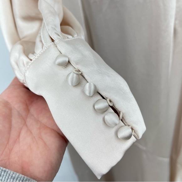 Elliatt XS Aleah Satin Dress Maxi Gown 0154 button cuff trumpet ruffle hi low - Picture 6 of 16